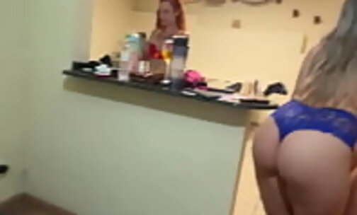 CHAMEI MEUS COLEGAS DE TRABALHO PRA COMER A MINHA BUCETINHA E DE 2 GOSTOSAS online indian chat no registration